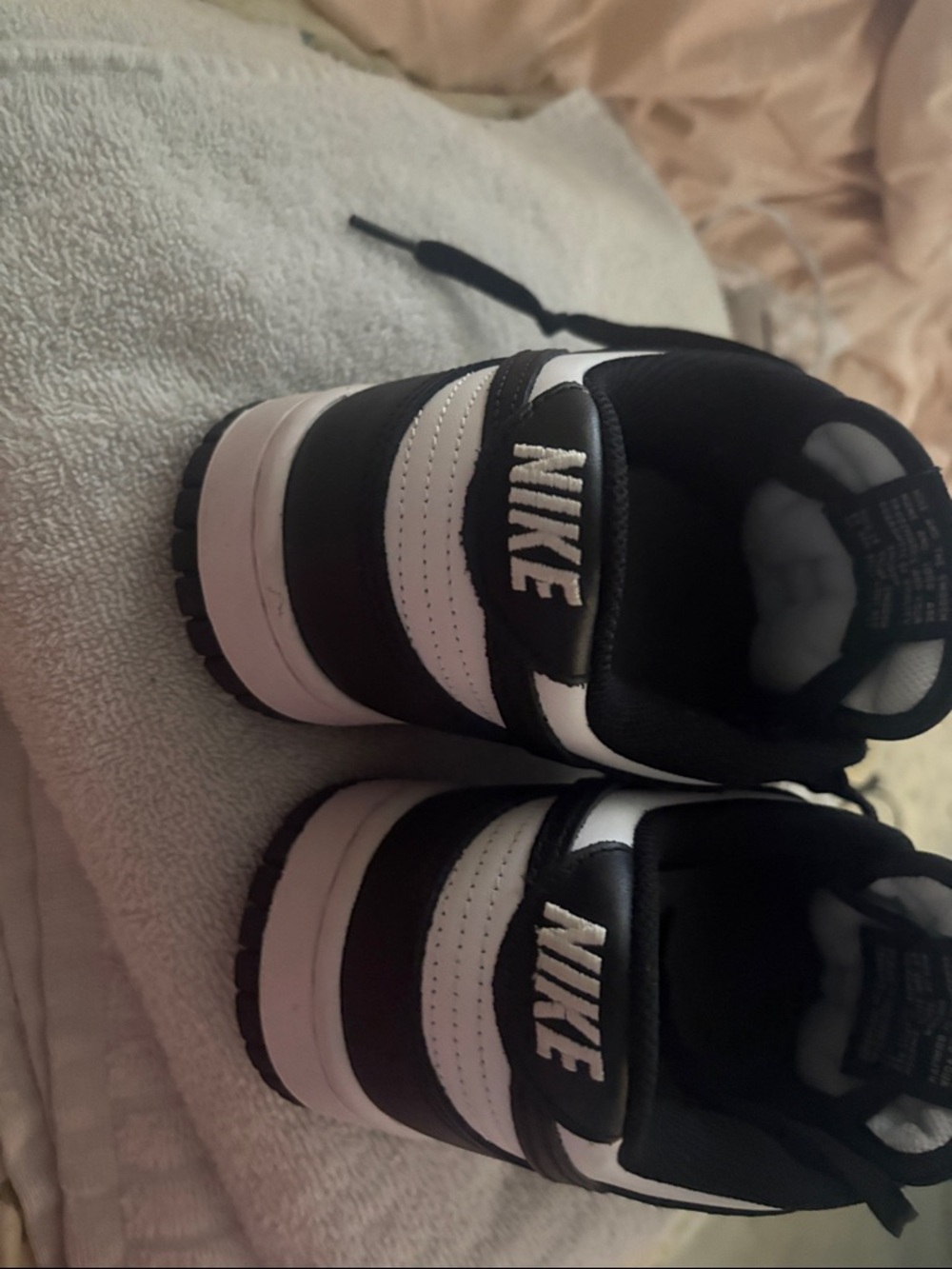 Panda dunks - Picture 2 of 3